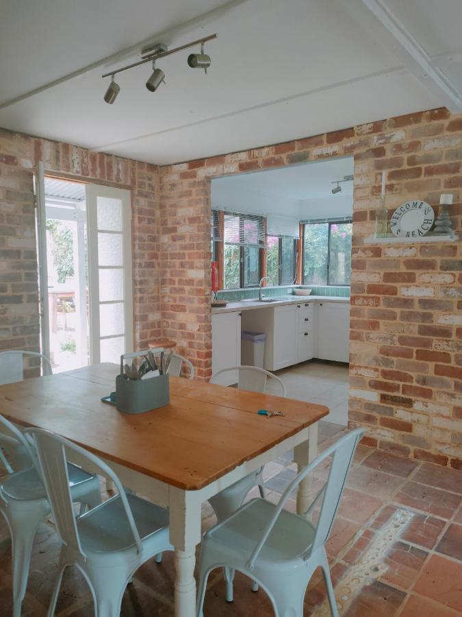 Yanchep Seaside Cottage ภายนอก รูปภาพ