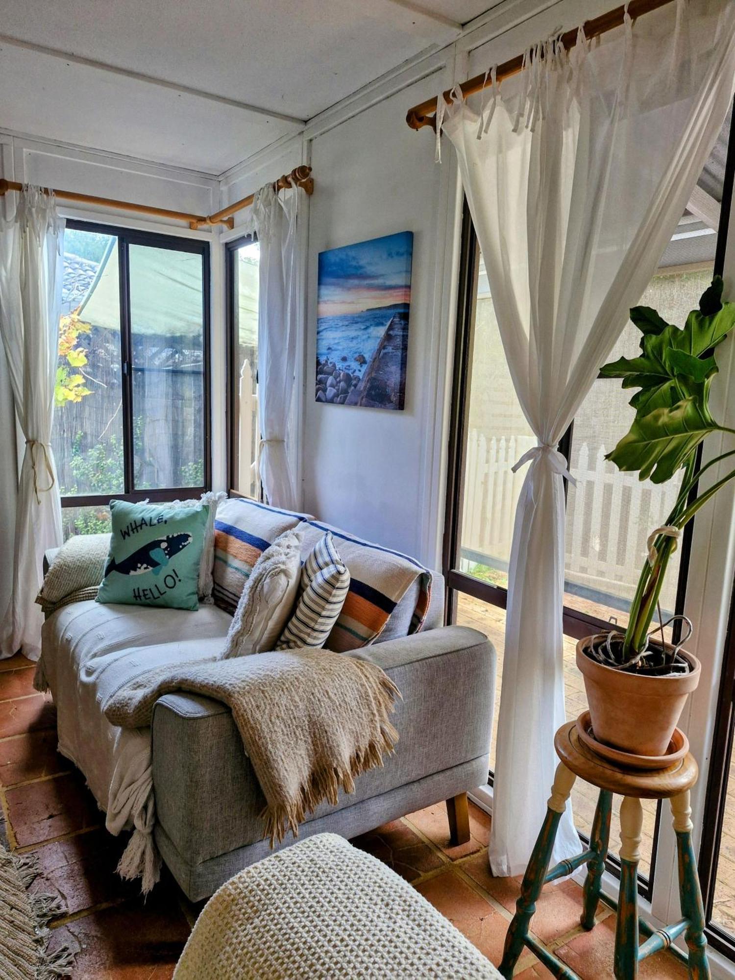 Yanchep Seaside Cottage ภายนอก รูปภาพ